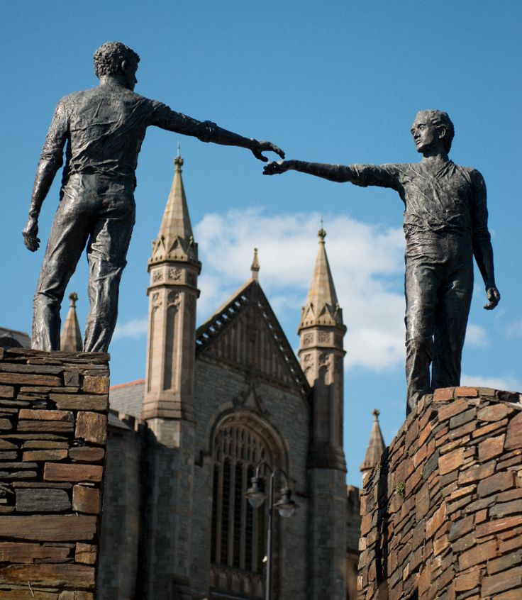 Derry statua