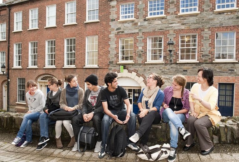 Derry studenti